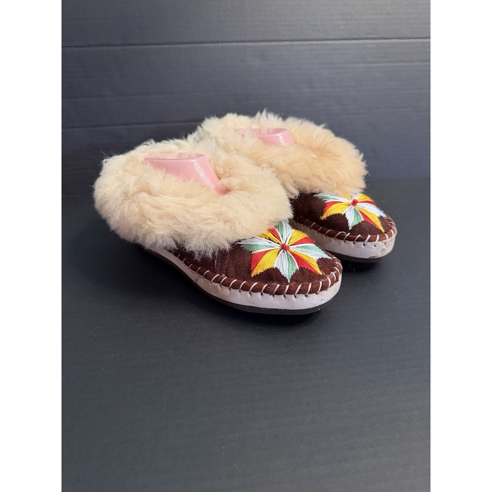 Floral Embroidered Wool Moccasin Slippers Womens 6 Sheepskin Leather In & Out